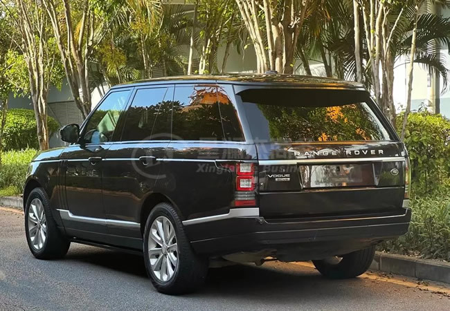 綿陽(yáng)豪華車路虎攬勝出租